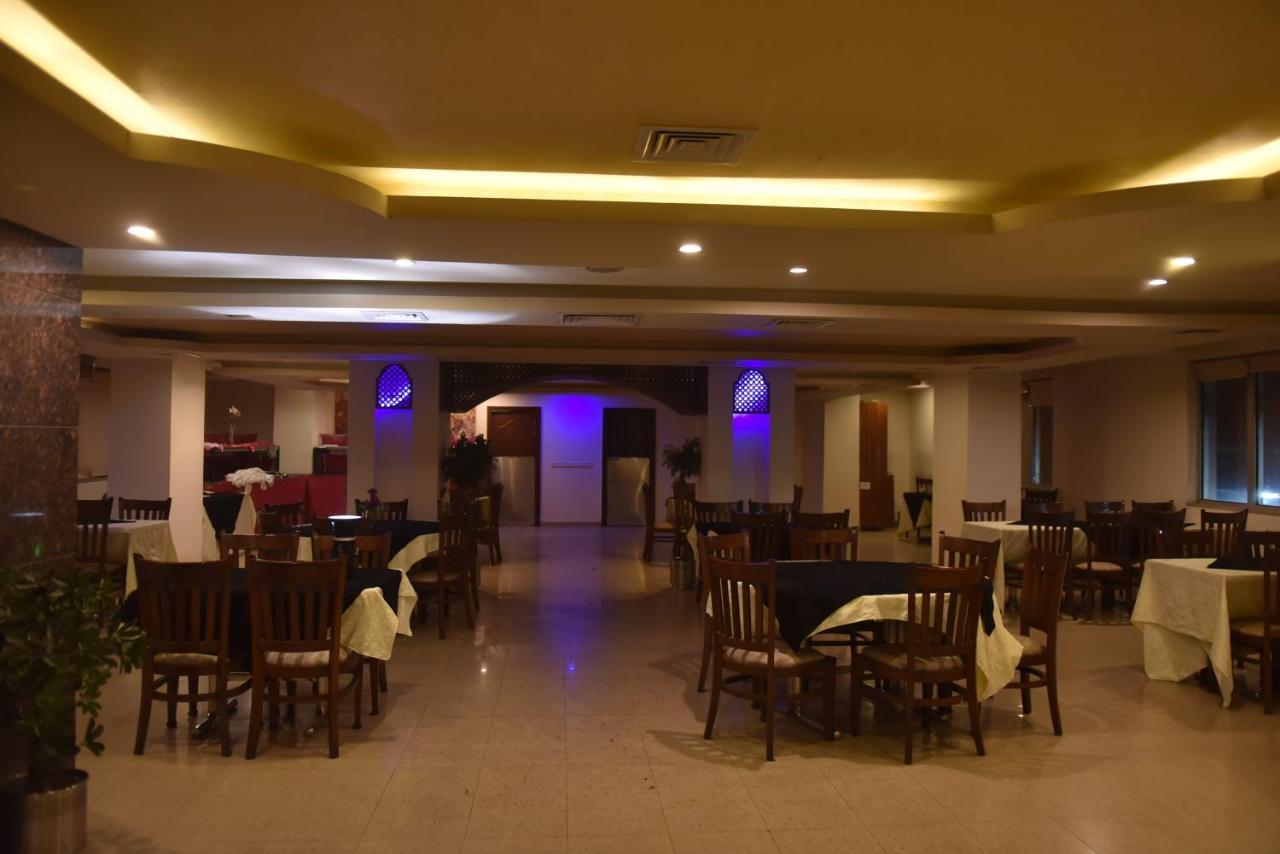 Shalimar Tower Hotel Лахор Екстериор снимка