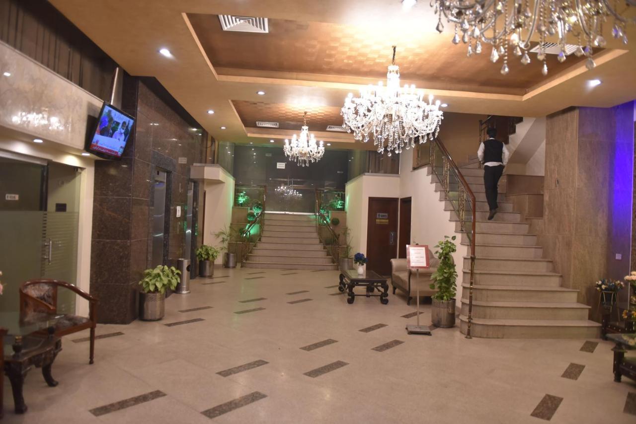 Shalimar Tower Hotel Лахор Екстериор снимка
