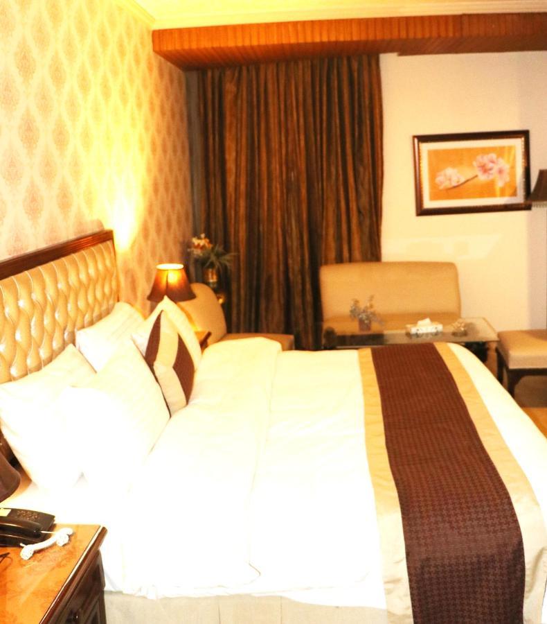 Shalimar Tower Hotel Лахор Екстериор снимка